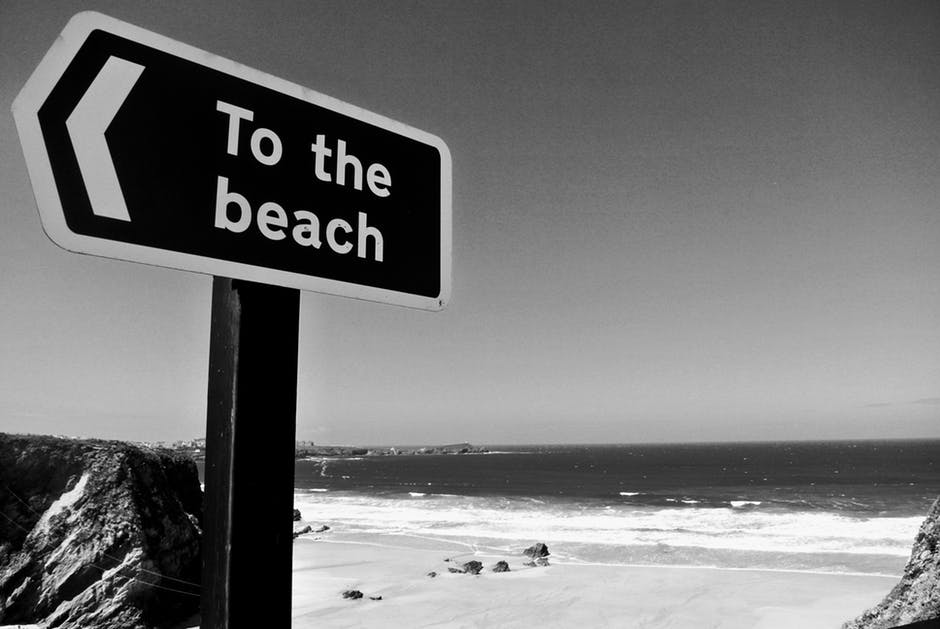 海滩高清图片-黑白相间-风景